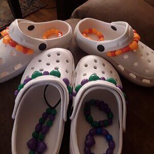 2 pairs:embellished summer shoes for girls, kids bracelets, hair accessories.